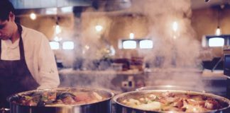 Intossicazione in mensa: 180 persone in ospedale