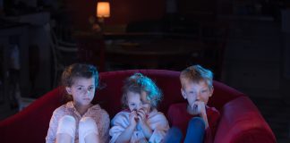 Troppa violenza in TV e nei social porta i giovani ad essere più aggressivi