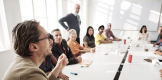 Come comportarsi se la riunione docenti dura più del previsto