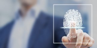 Impronte digitali all’ingresso di scuola per presidi e dirigenti: è subito polemica