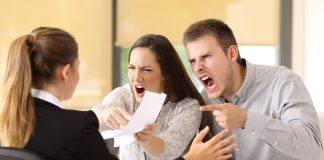 Sempre più liti a scuola tra mamme e insegnanti!