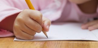 Come insegnare ad un bambino a scrivere correttamente